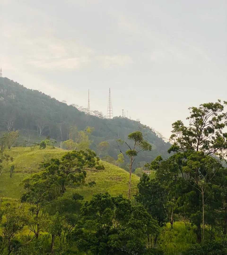 Avons Residence Hanthana Kandy Lodge