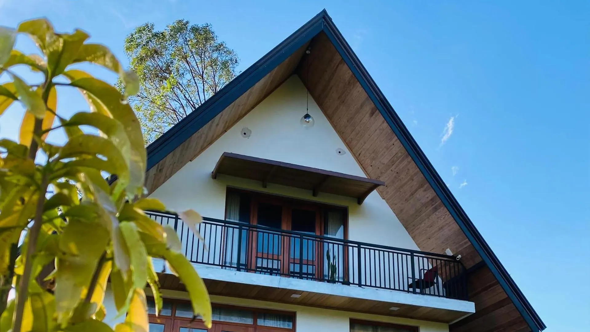 Lodge Avons Residence Hanthana Kandy Sri Lanka